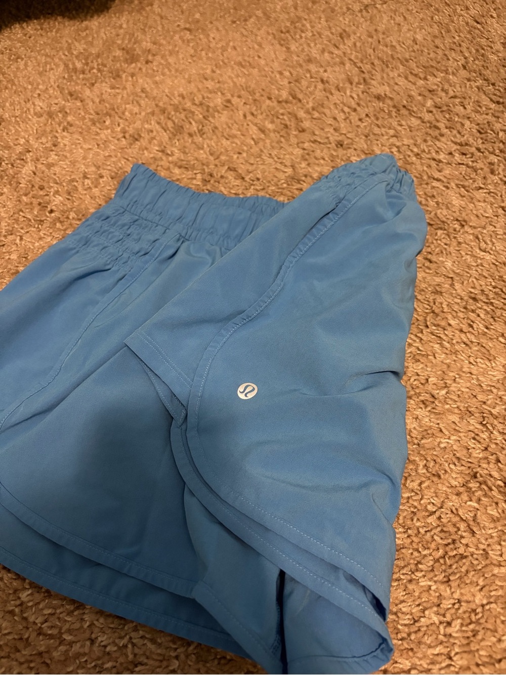 Lululemon Ruched Shorts - Picture 3 of 7